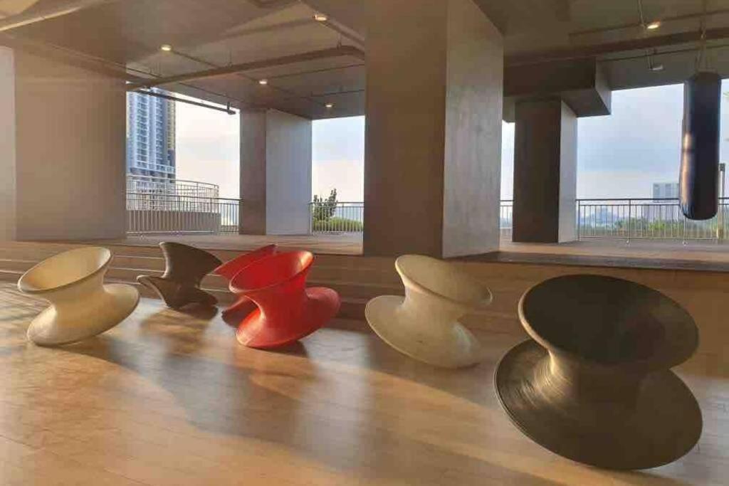 Symphony Tower Studio # 3 شيراس المظهر الخارجي الصورة