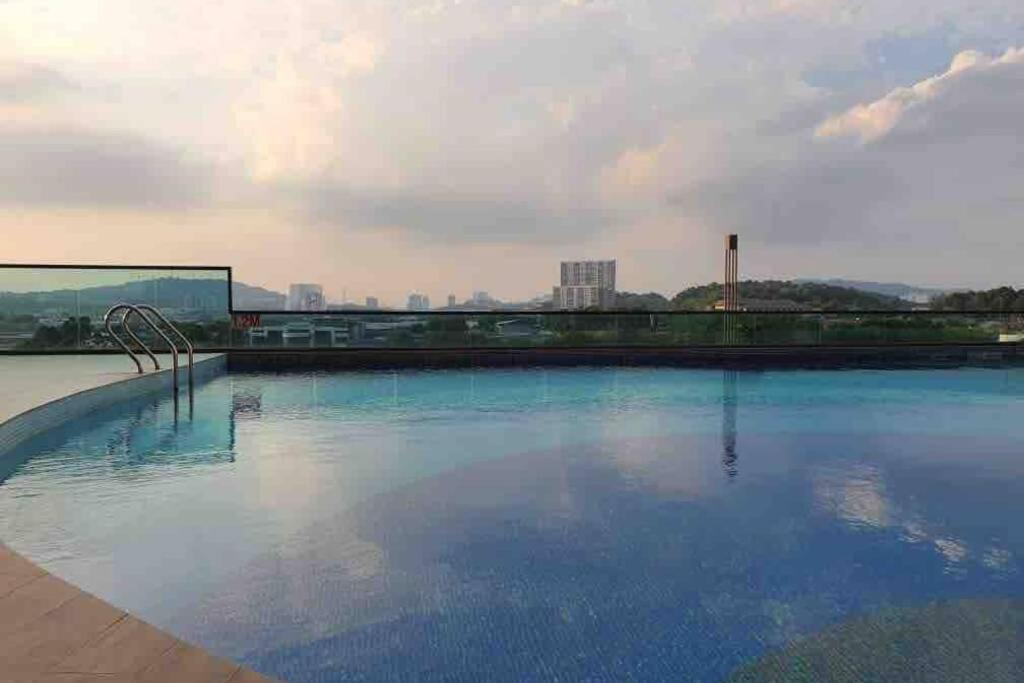 Symphony Tower Studio # 3 شيراس المظهر الخارجي الصورة